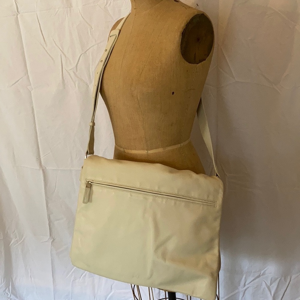 Kenneth Cole Messenger Bag